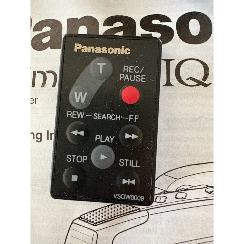 Panasonic Palmcorder IQ PV-IQ525 VHS Bundle with Bag,Tape,Batteries,etc TESTED